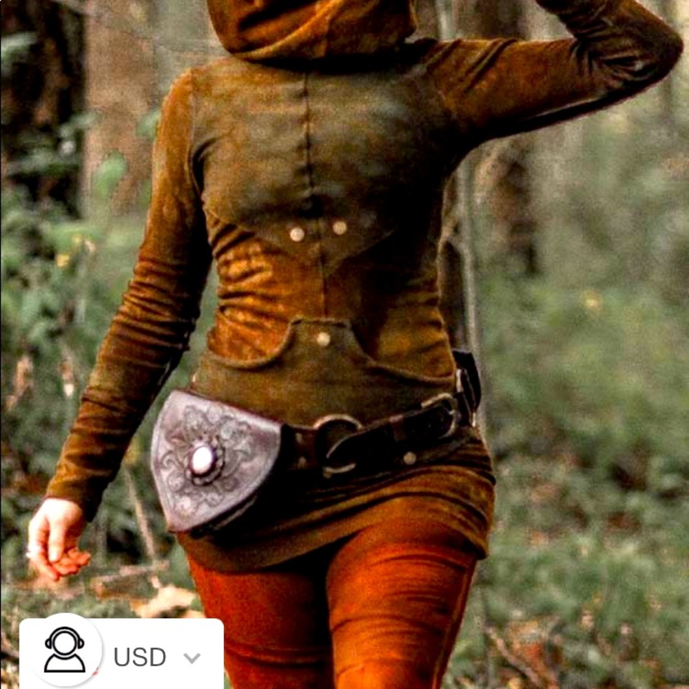 Pocket elfling hooded dress